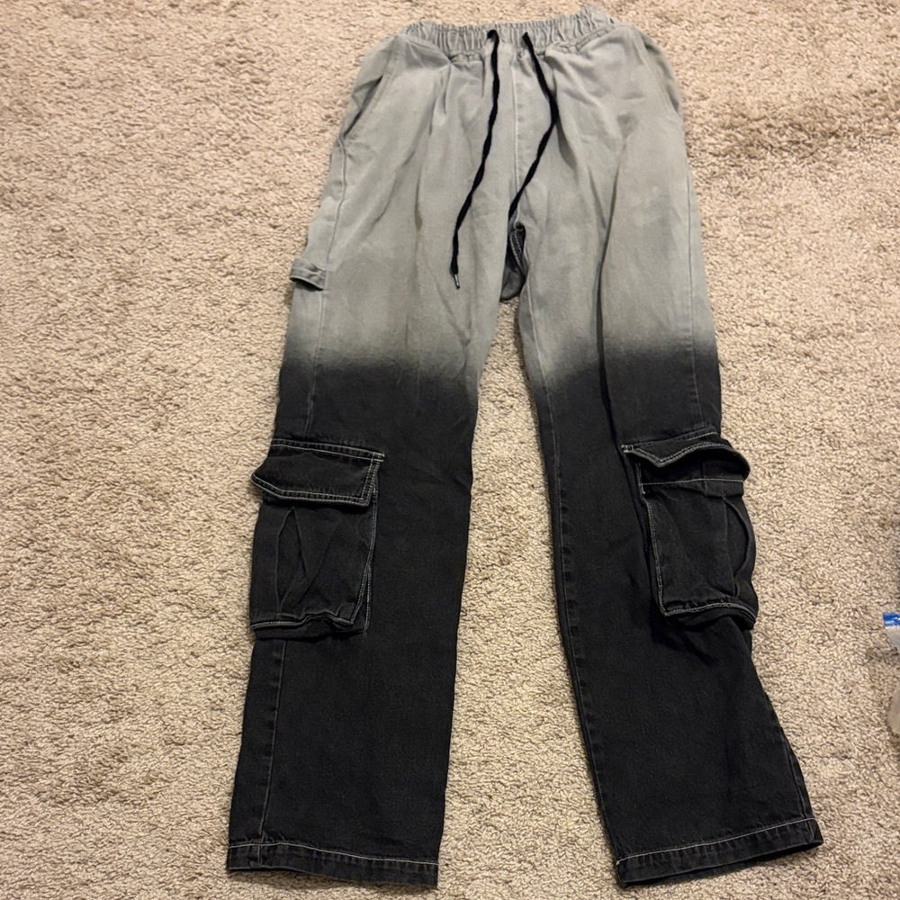 Men's Gray and Black Cargo Pants